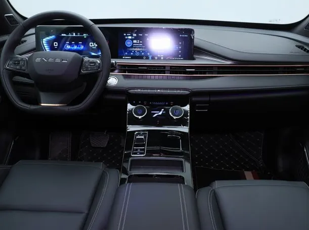 Car image 14