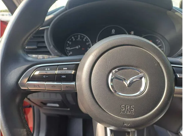 Car image 30
