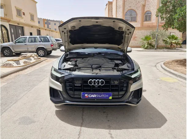 Car image 25