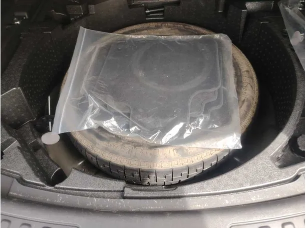 Car image 43