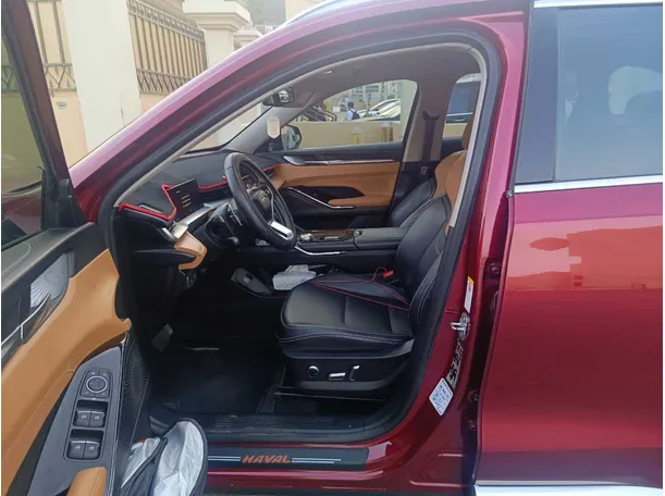 Car image 14