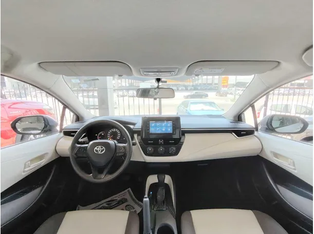 Car image 18