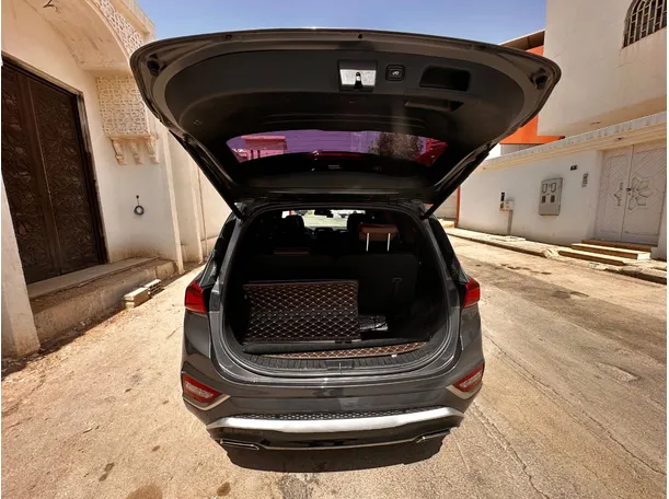Car image 22
