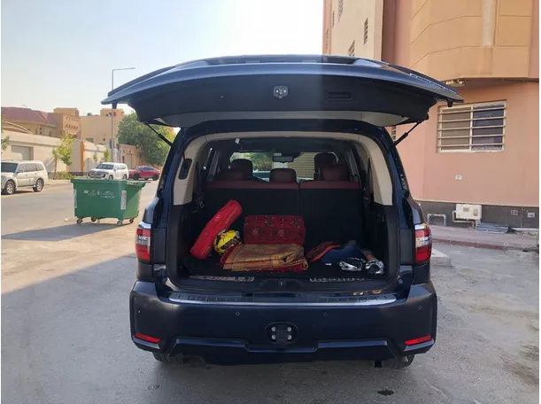 Car image 19