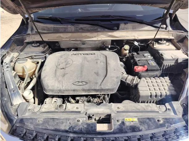 Car image 30