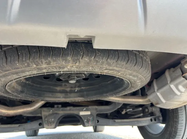 Car image 27