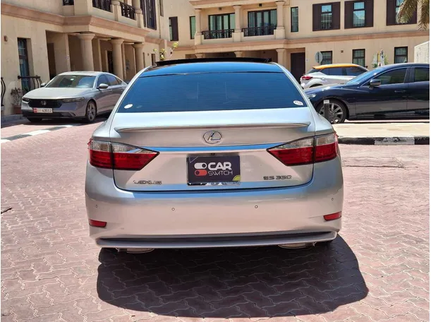 Car image 6