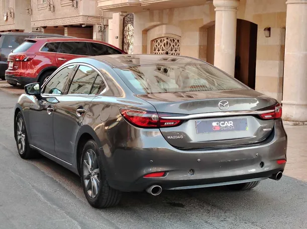 Car image 7
