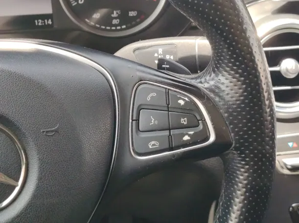 Car image 33