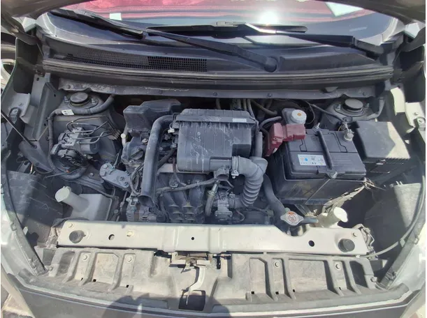 Car image 25
