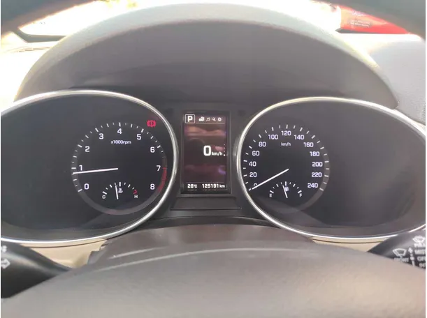 Car image 23