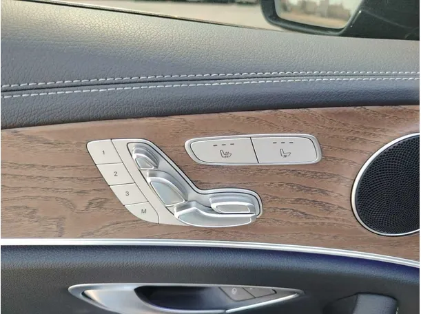 Car image 41