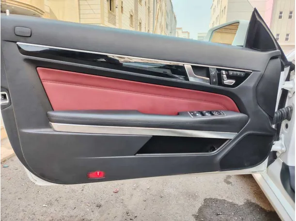 Car image 31