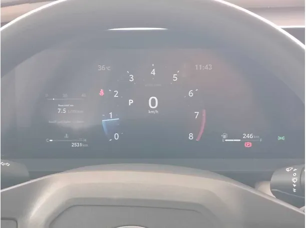 Car image 29