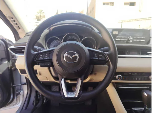 Car image 23