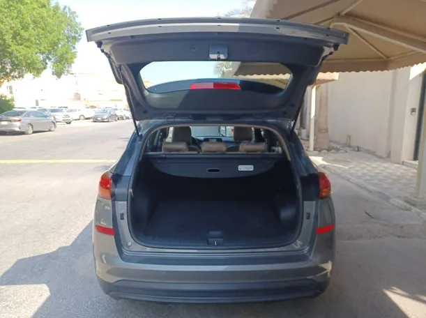 Car image 21
