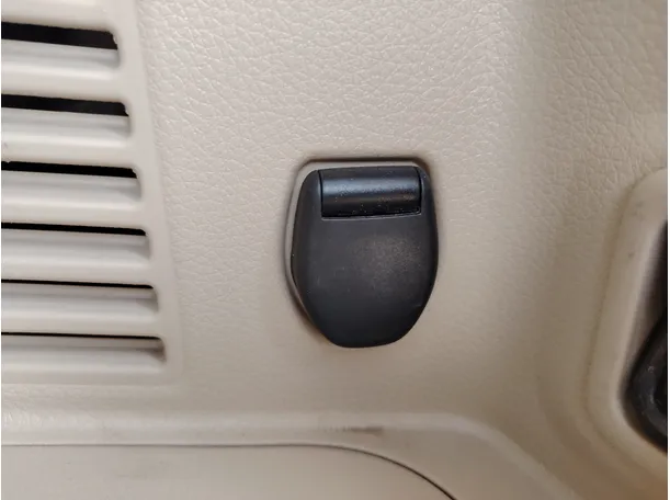 Car image 31