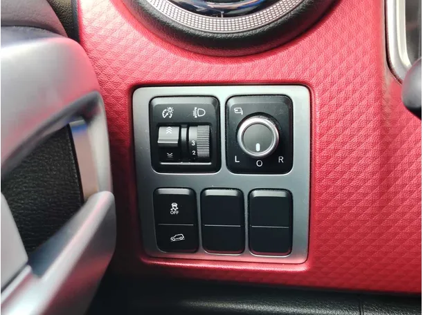 Car image 29