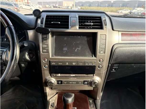 Car image 20
