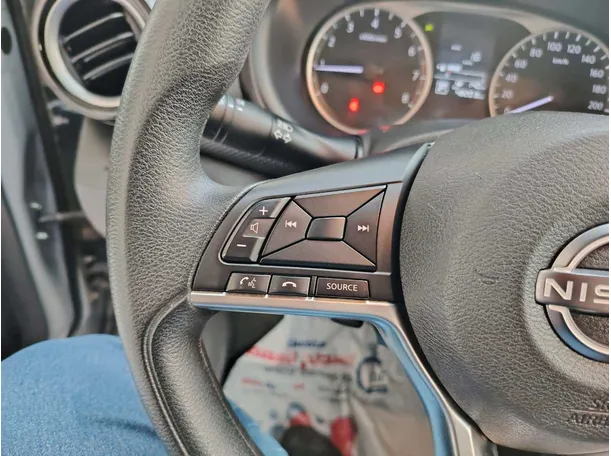 Car image 37