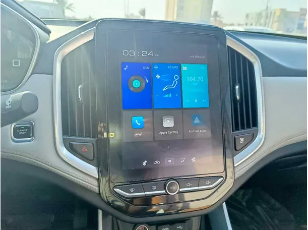 Car image 18