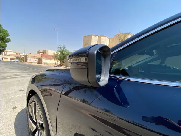 Car image 30