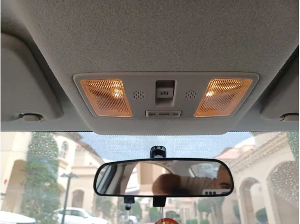 Car image 22