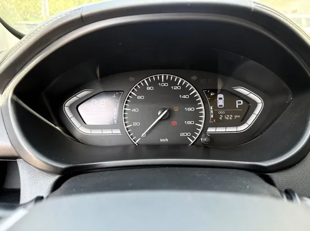 Car image 24