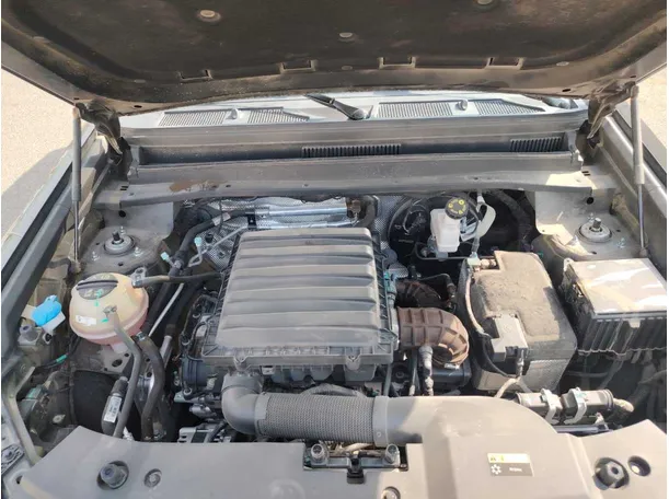 Car image 36