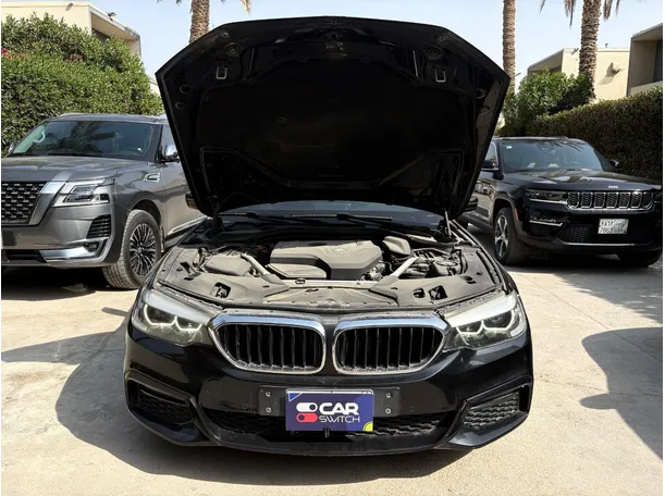 Car image 30