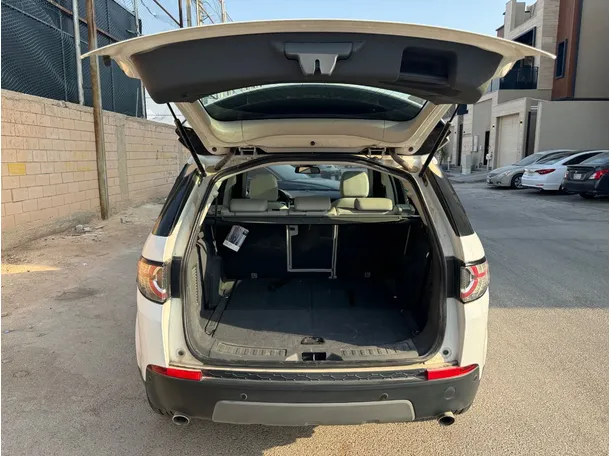 Car image 21