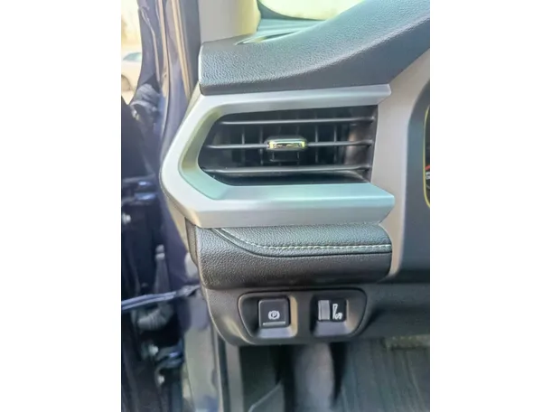 Car image 31
