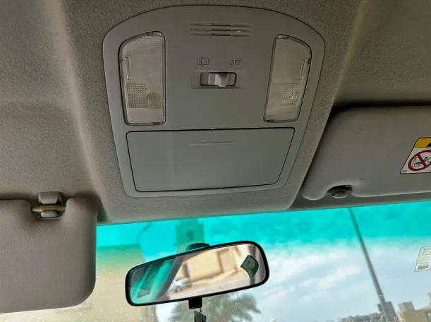 Car image 22