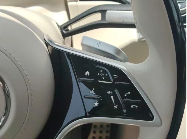 Car image 33