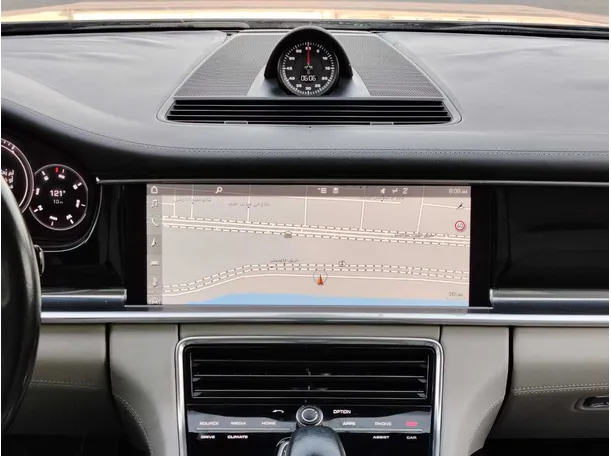 Car image 23