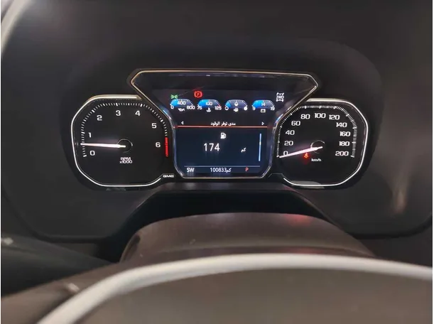 Car image 18