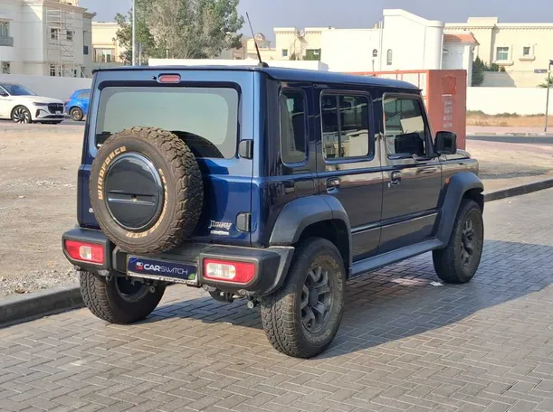 Car image 5