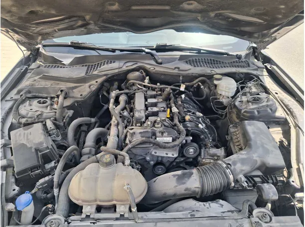 Car image 13