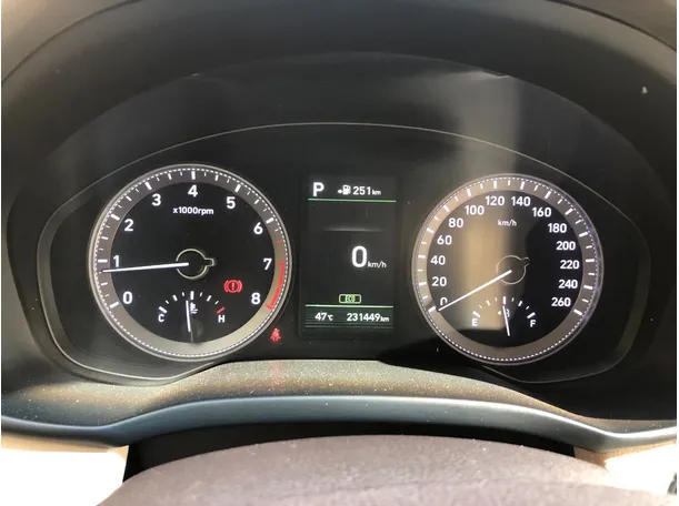 Car image 17
