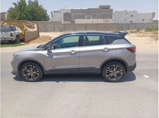 Car image 8