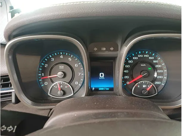 Car image 19