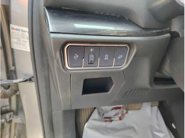Car image 42