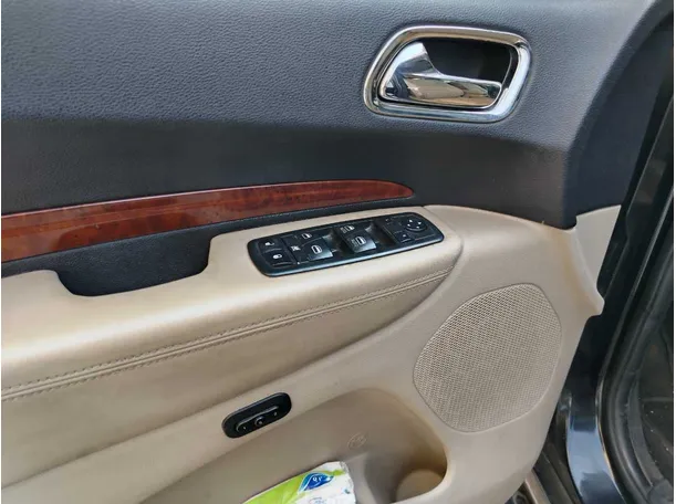 Car image 39