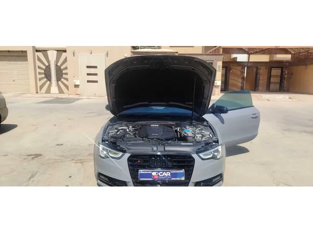 Car image 25
