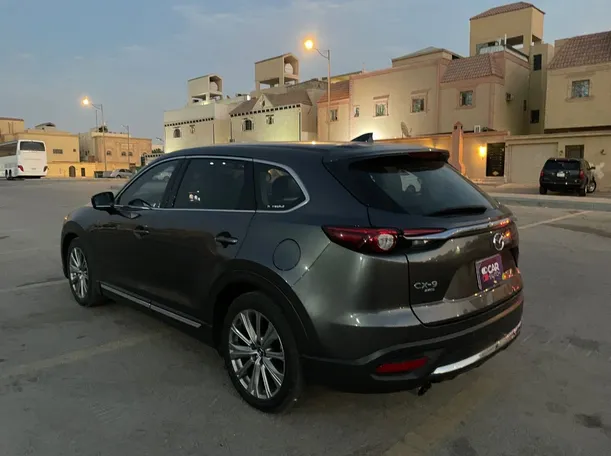 Car image 7