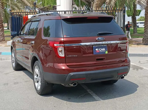 Car image 7