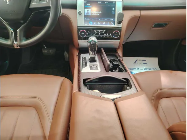 Car image 25