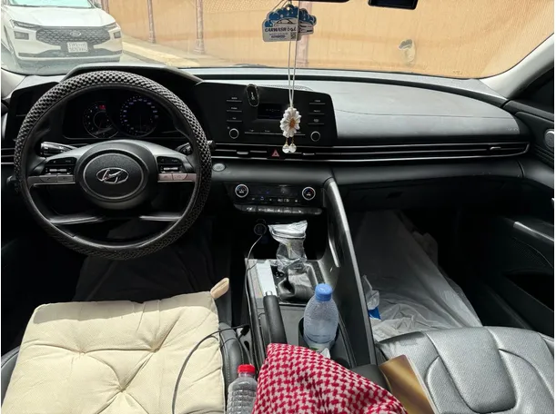 Car image 15