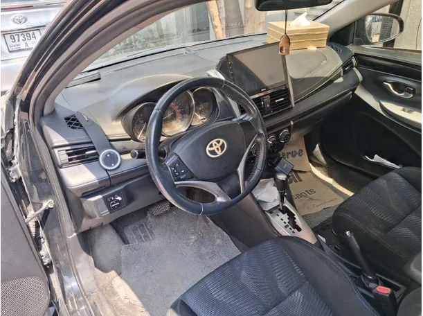 Car image 11