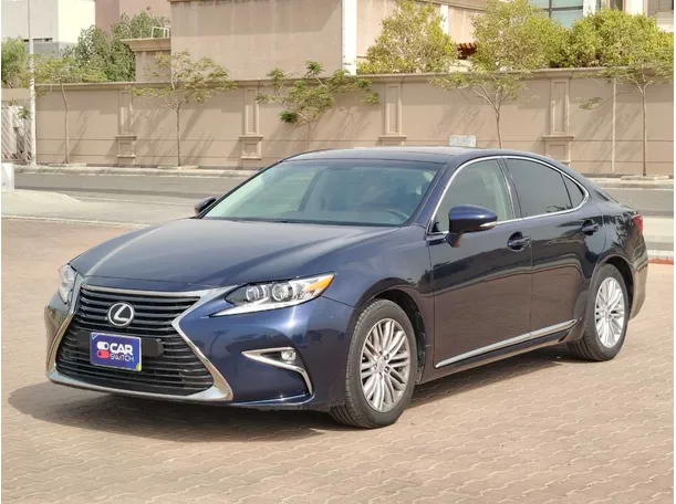 2018 Lexus ES350 in KSA